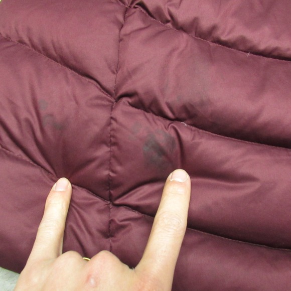 Patagonia Down Jacket Womens Medium Maroon Insulated Quilted Downtown Loft Parka - Picture 12 of 15